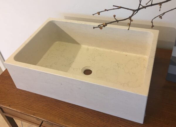 Senini Stone srl | Lavabo scavato vaschetta biancone