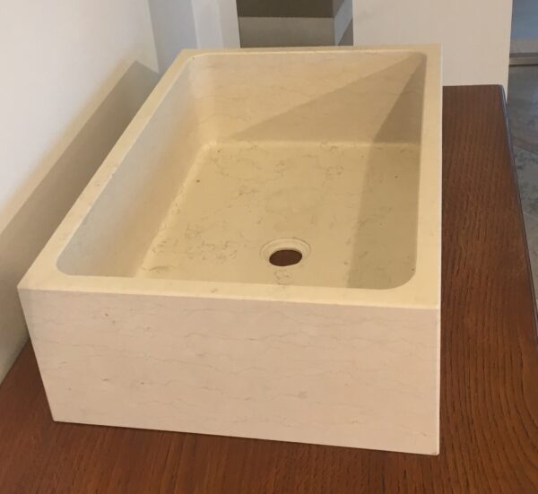 Senini Stone srl | Lavabo scavato vaschetta biancone