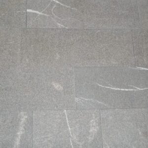 Senini Stone srl | GRIGIO PIASENTINO FIAMMATO SP. 2 CM