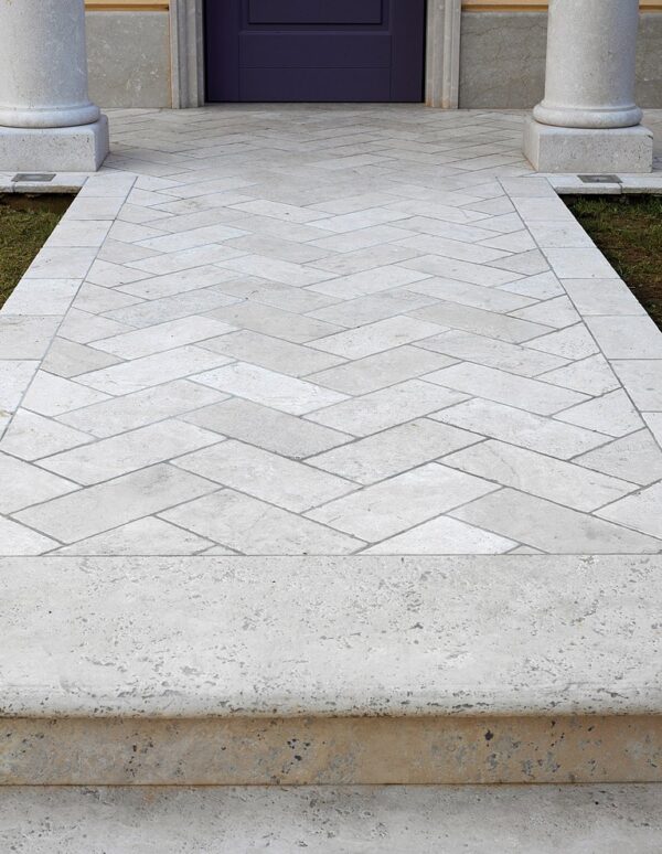 Senini Stone srl | TRAVERTINO CLASSICO 10 X 10 BURATTATO SP. 1 CM