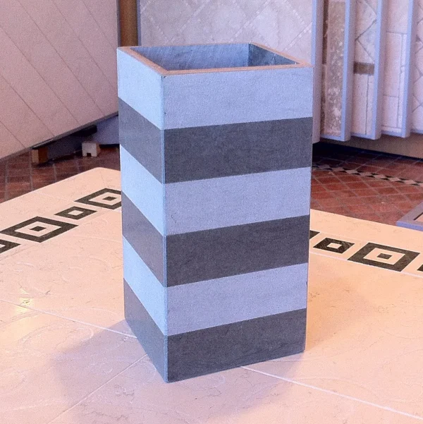 Senini Stone srl | VASO STONE GRIGIO FOUSSANA LONDON 15x15 H. 30,5 CM